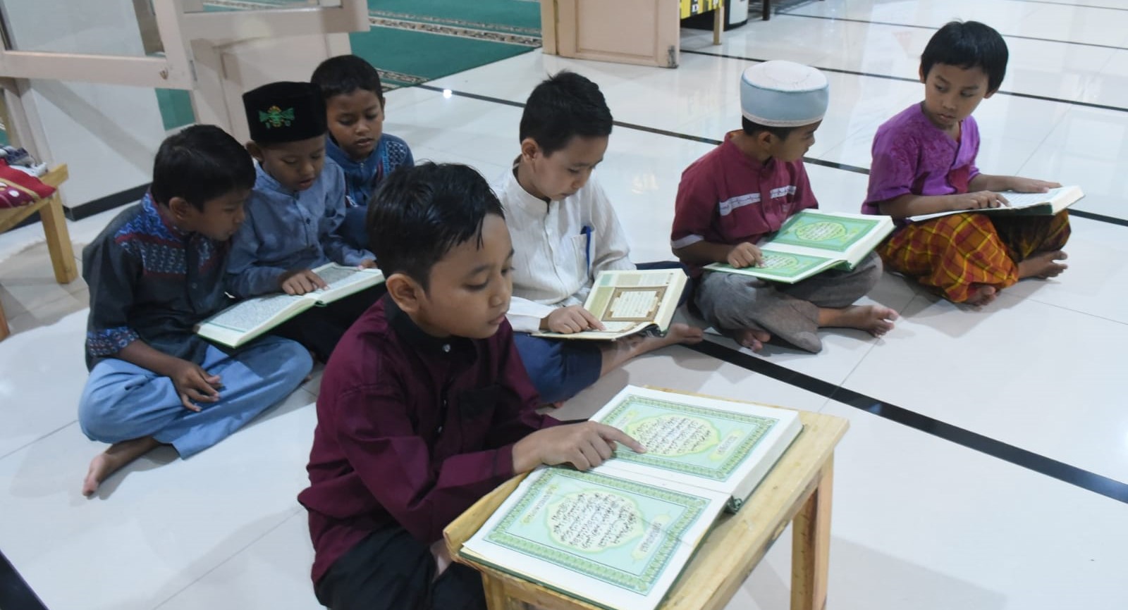 ../_BatikAssets/Images/Contents/de0ce2e6-f57d-442e-bbcc-e29bcd836e0a.jpg